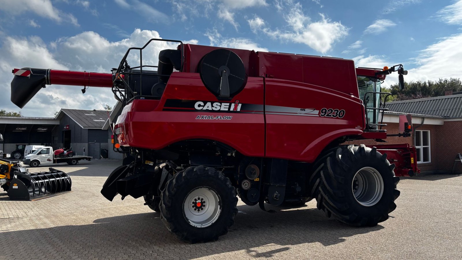 Mähdrescher of the type Case IH Axial Flow 9230 Inkl. 30 fods skærebord og vogn., Gebrauchtmaschine in Spøttrup (Picture 8)