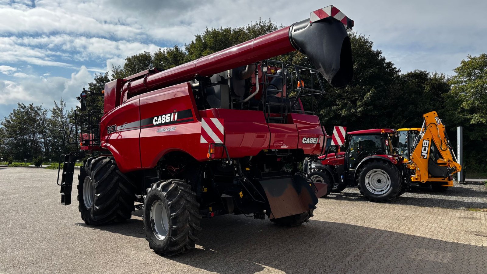 Mähdrescher of the type Case IH Axial Flow 9230 Inkl. 30 fods skærebord og vogn., Gebrauchtmaschine in Spøttrup (Picture 5)