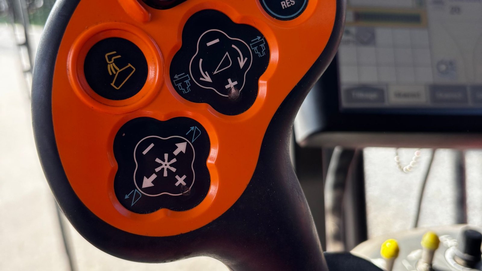 Mähdrescher of the type Case IH Axial Flow 9230 Inkl. 30 fods skærebord og vogn., Gebrauchtmaschine in Spøttrup (Picture 13)