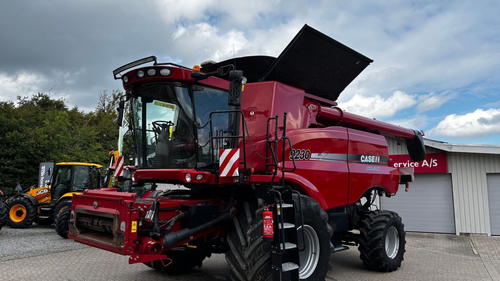 Mähdrescher of the type Case IH Axial Flow 9230 Inkl. 30 fods skærebord og vogn., Gebrauchtmaschine in Spøttrup (Picture 20)