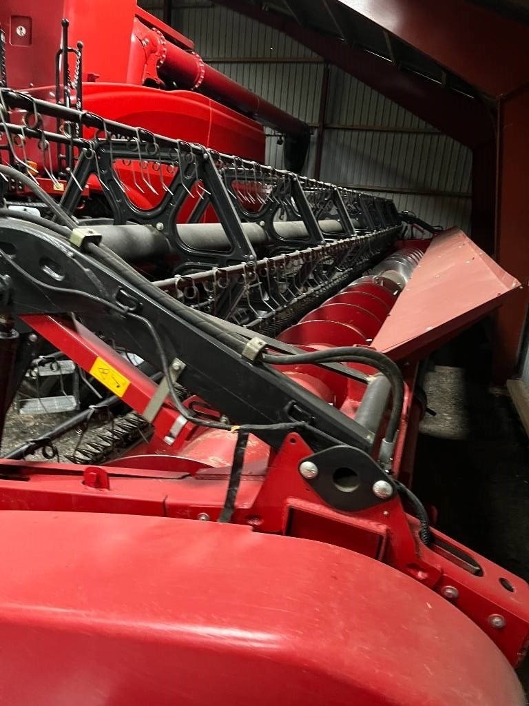 Mähdrescher Türe ait Case IH Axial Flow 9230, Gebrauchtmaschine içinde Mern (resim 11)