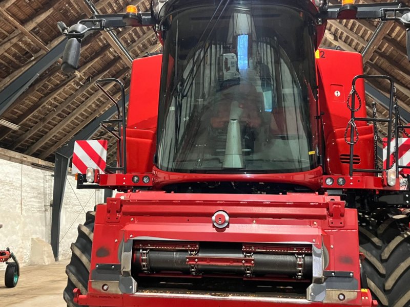 Mähdrescher типа Case IH Case IH Axial Flow 8250, Gebrauchtmaschine в Glamsbjerg (Фотография 1)