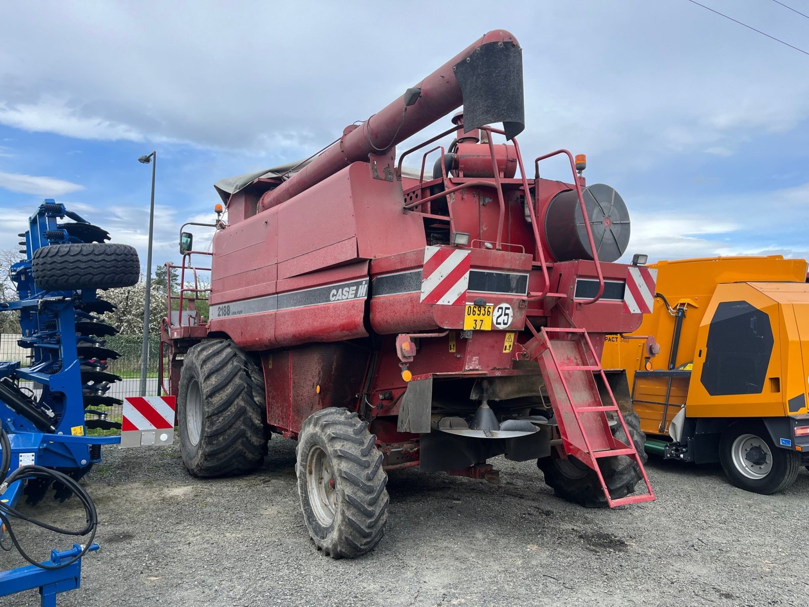 Mähdrescher типа Case IH Moissonneuse batteuse AXIAL-FLOW 2188 Case IH, Gebrauchtmaschine в NAINTRE (Фотография 3)