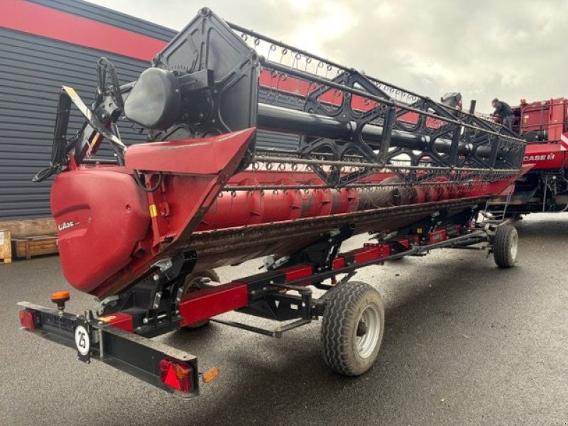 Mähdrescher от тип Case IH Moissonneuse batteuse AXIAL FLOW 6150  Case IH, Gebrauchtmaschine в NAINTRE (Снимка 5)