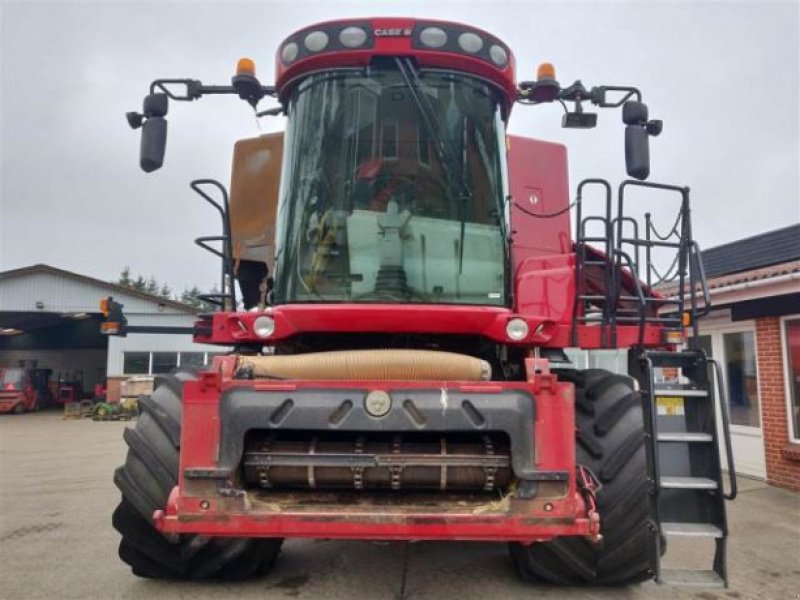 Mähdrescher of the type Case 8010, Gebrauchtmaschine in Hemmet (Picture 4)