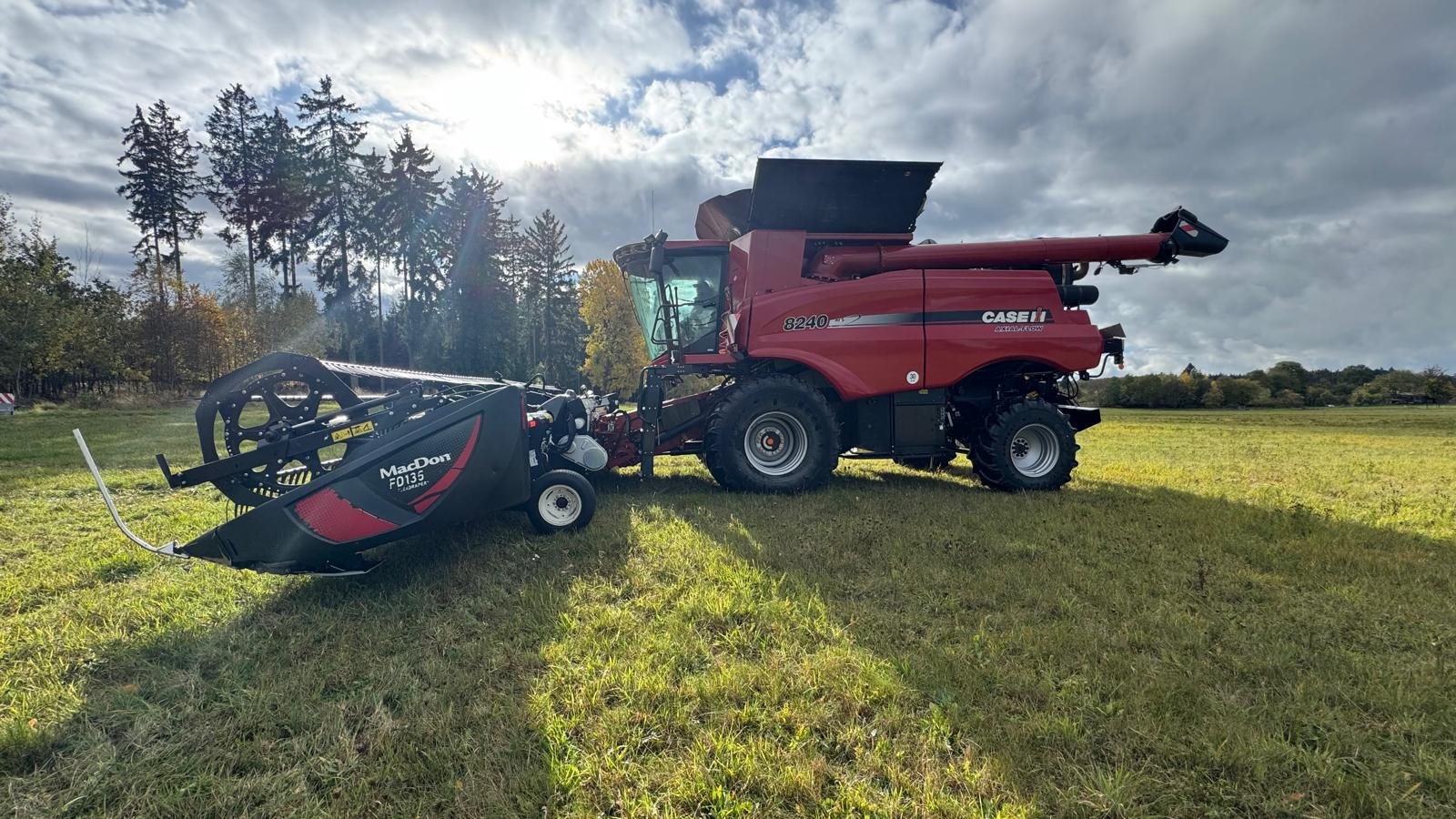 Mähdrescher tip Case 8240, Gebrauchtmaschine in Stankov (Poză 3)
