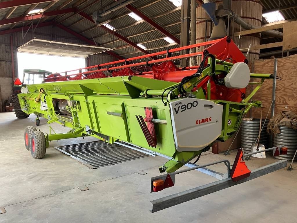 Mähdrescher van het type CLAAS 650, Gebrauchtmaschine in Hinnerup (Foto 18)