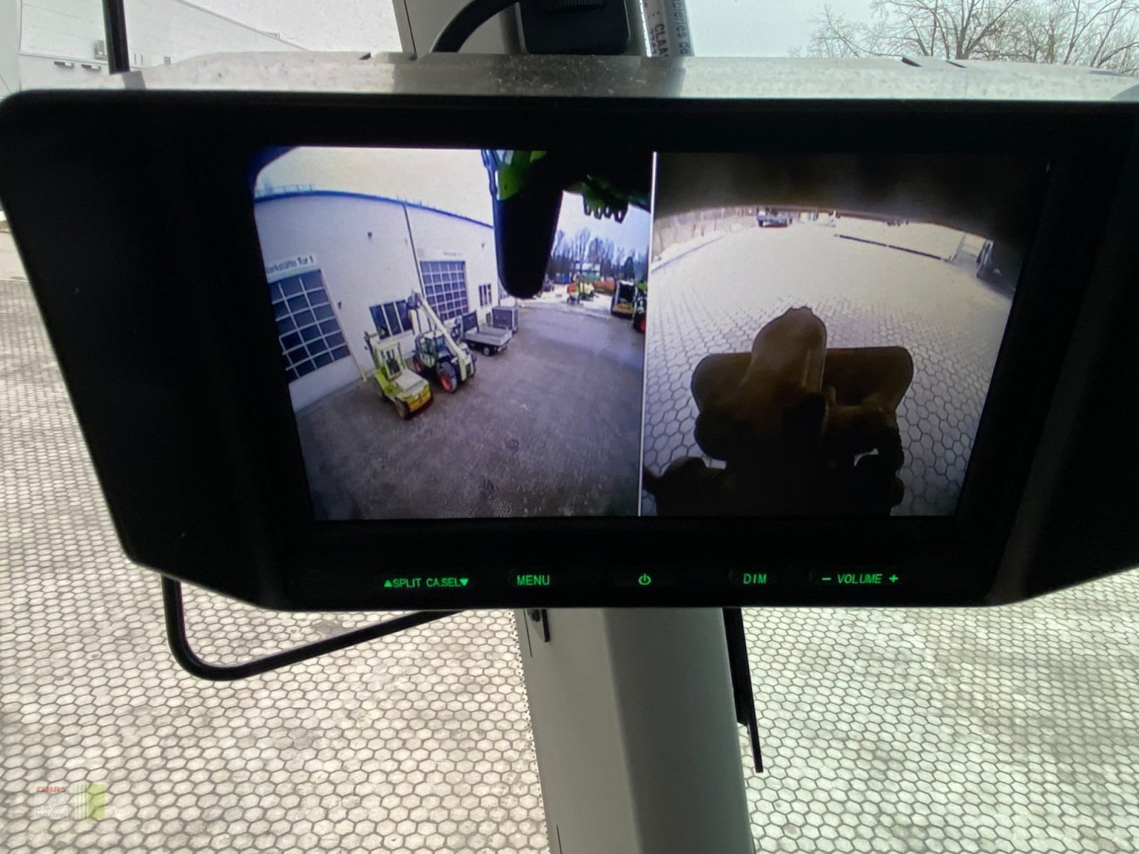 Mähdrescher от тип CLAAS 7400, Gebrauchtmaschine в Vohburg (Снимка 13)