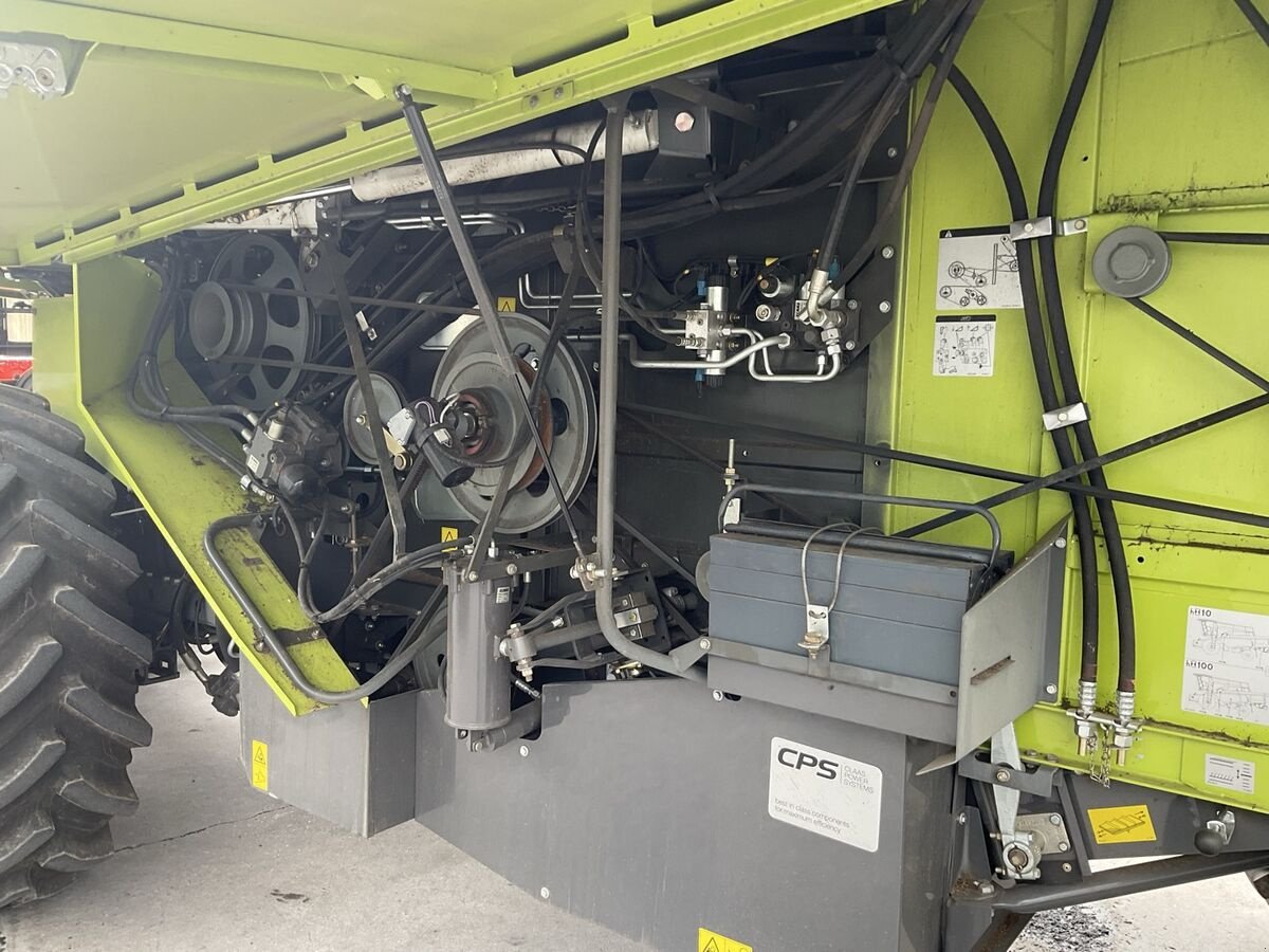 Mähdrescher del tipo CLAAS AVERO 240 3/3 Finanzierung, Gebrauchtmaschine In Zwettl (Immagine 22)