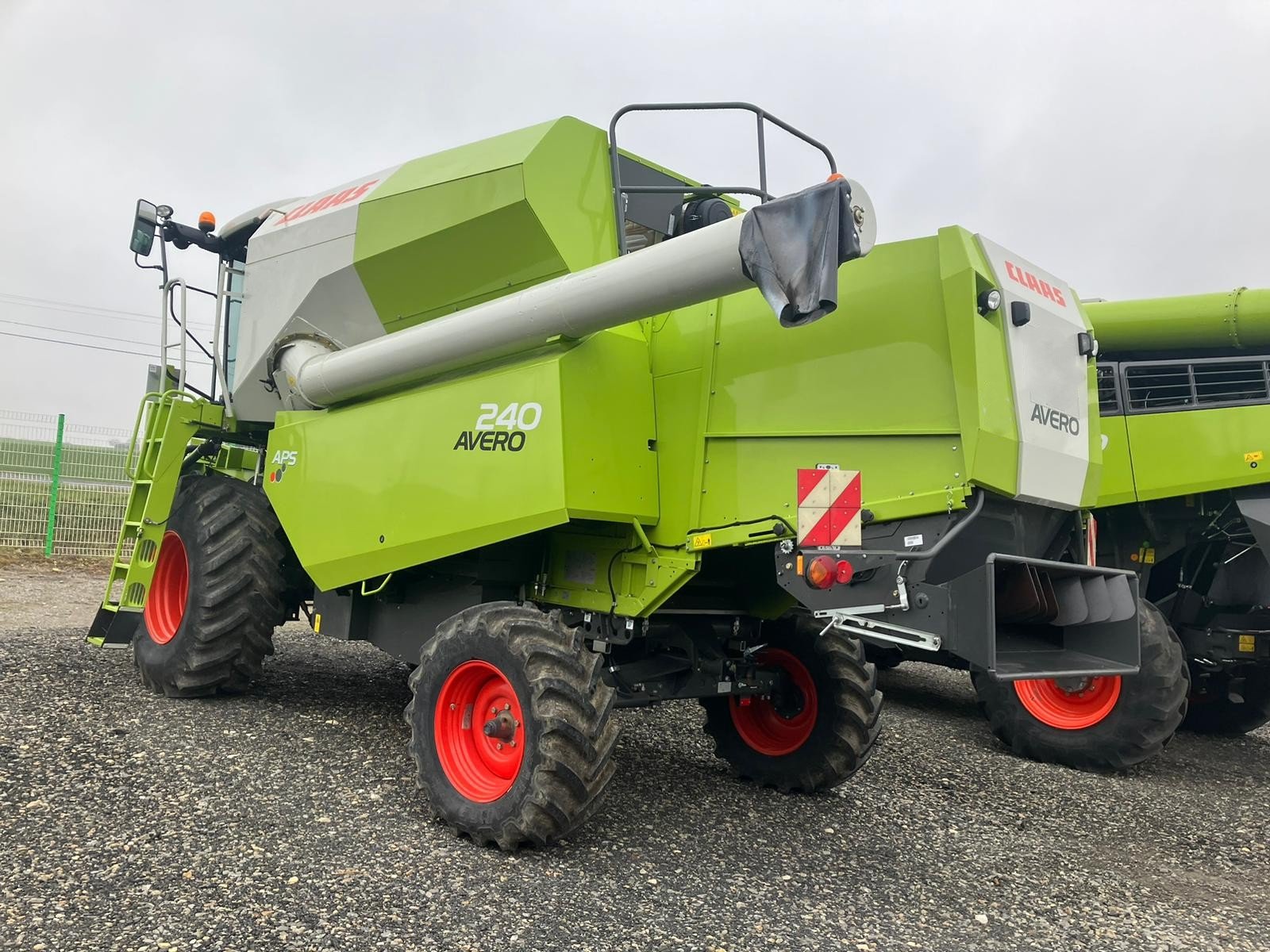 Mähdrescher za tip CLAAS Avero 240 APS, Gebrauchtmaschine u Taucha (Slika 1)