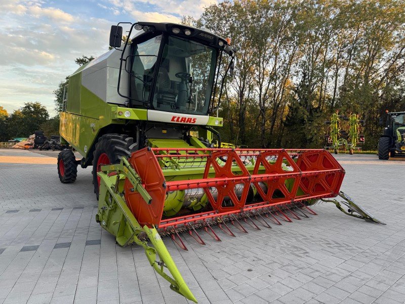 Mähdrescher des Typs CLAAS Avero 240 APS, Gebrauchtmaschine in Zorneding (Bild 3)