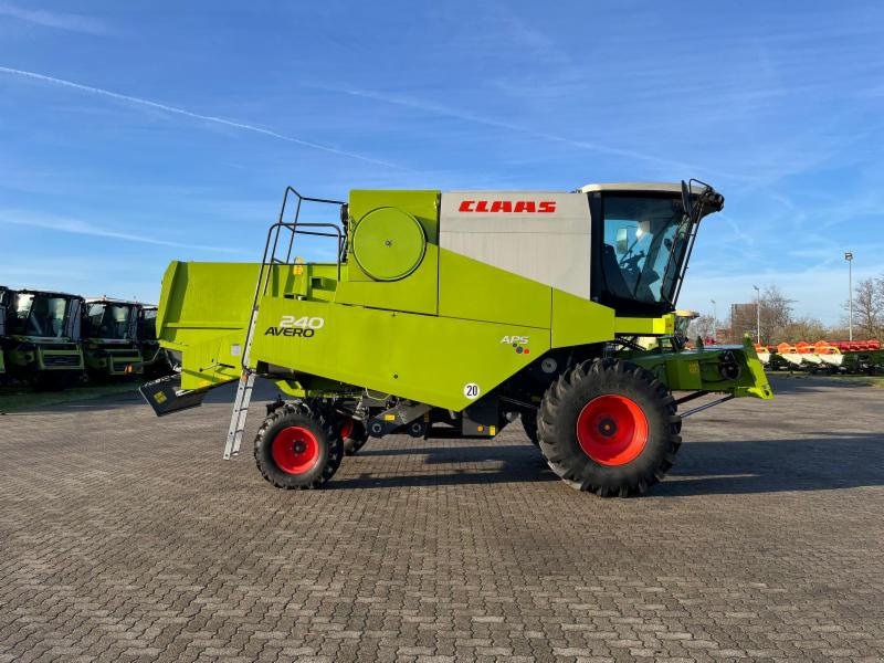 Mähdrescher van het type CLAAS AVERO 240, Gebrauchtmaschine in Hockenheim (Foto 7)