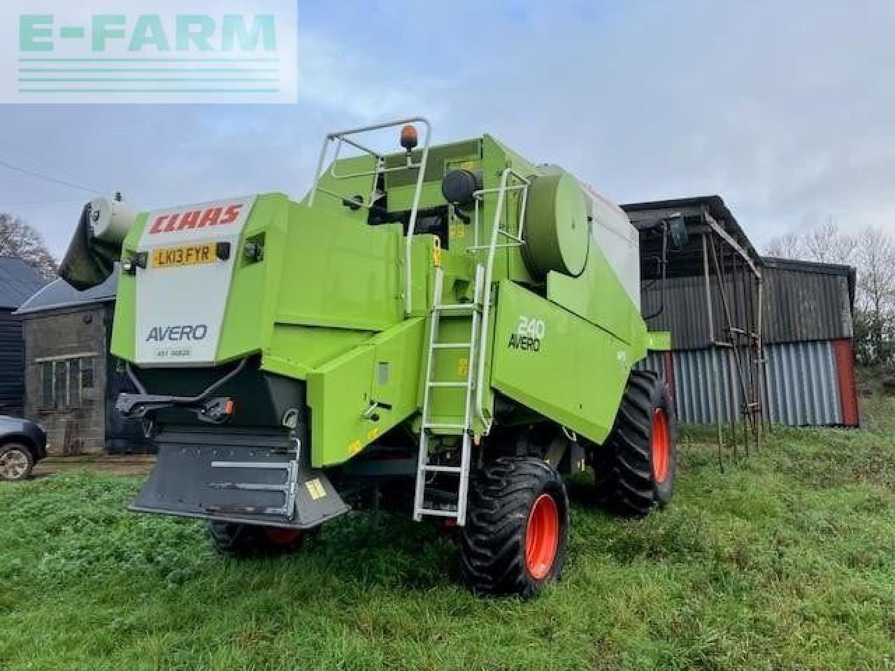 Mähdrescher tip CLAAS AVERO 240, Gebrauchtmaschine in LUTON (Poză 4)