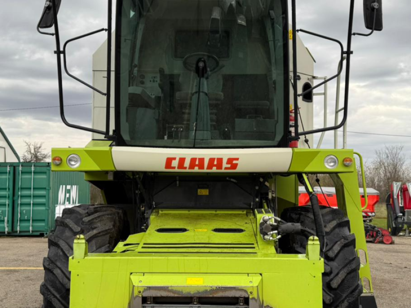Mähdrescher типа CLAAS Avero 240, Gebrauchtmaschine в Orţişoara
