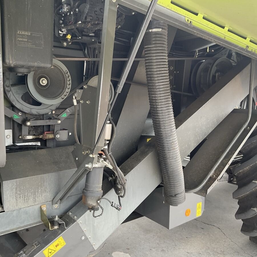 Mähdrescher of the type CLAAS AVERO 240, Gebrauchtmaschine in Zwettl (Picture 19)