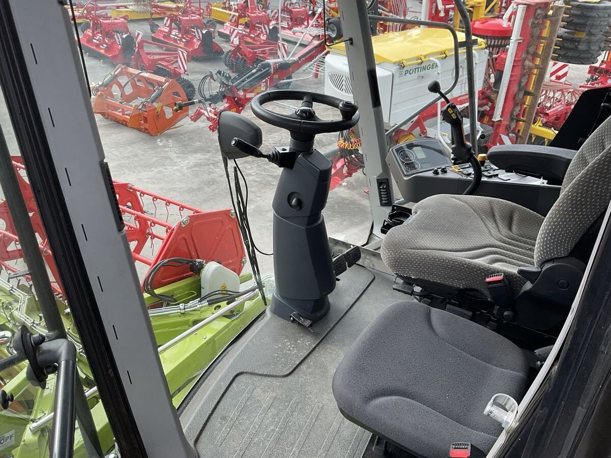 Mähdrescher of the type CLAAS AVERO 240, Gebrauchtmaschine in Zwettl (Picture 2)