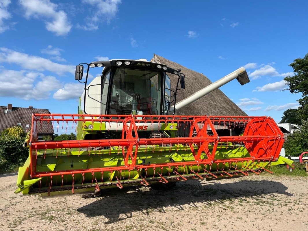 Mähdrescher za tip CLAAS Avero 240, Gebrauchtmaschine u Elmenhorst-Lanken (Slika 8)