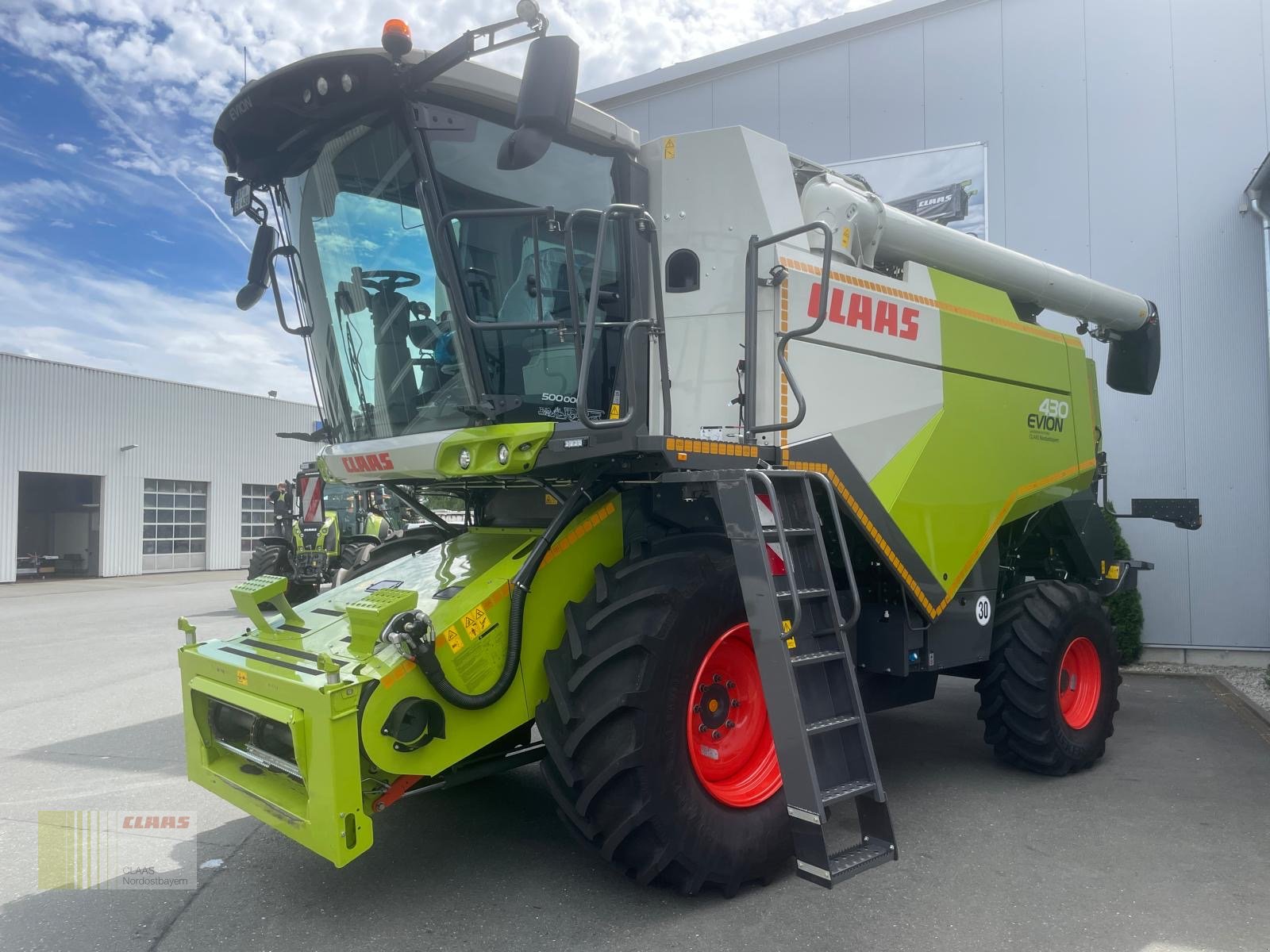 Mähdrescher des Typs CLAAS CLAAS Evion 430 + C490 und TW, Neumaschine in Hof (Bild 1)