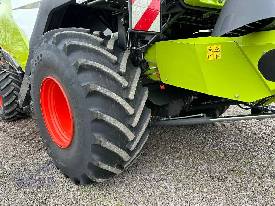 Mähdrescher of the type CLAAS Claas Lexion 5400 3D CEMOS V Kanal (Allrad), Gebrauchtmaschine in Schutterzell (Picture 7)