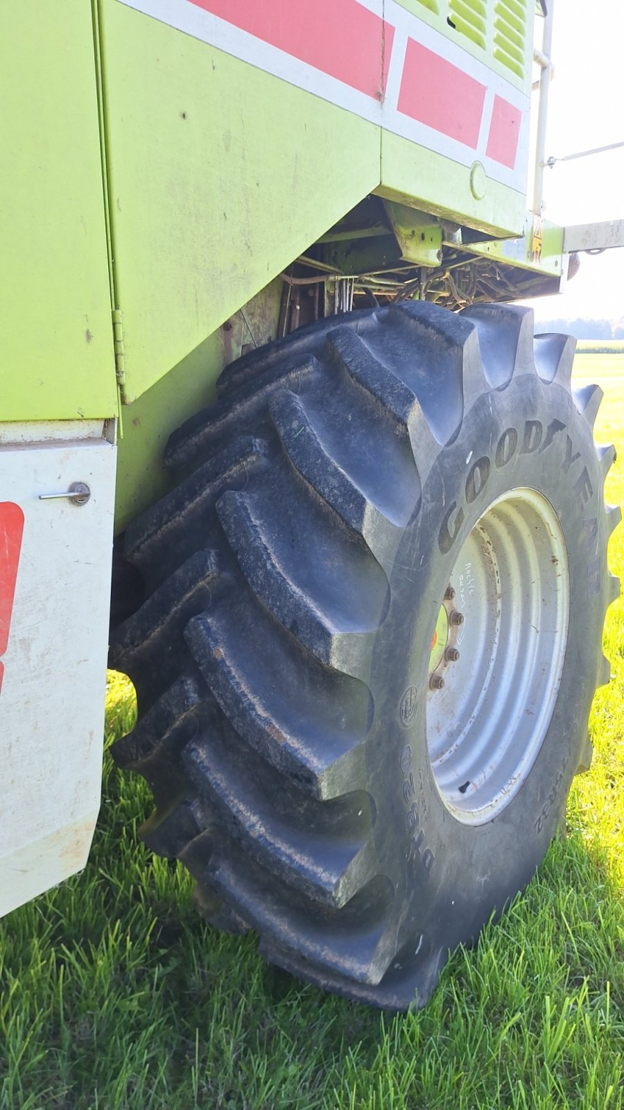 Mähdrescher typu CLAAS Dominator 208 Mega, Gebrauchtmaschine v Vöhringen (Obrázek 9)