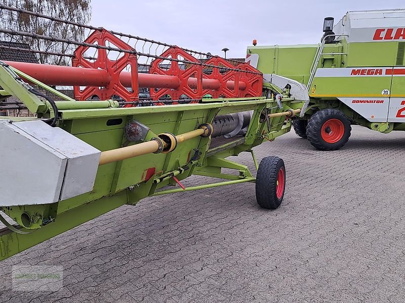 Mähdrescher typu CLAAS DOMINATOR 218 MEGA  3D, Gebrauchtmaschine v Leichlingen (Obrázek 12)