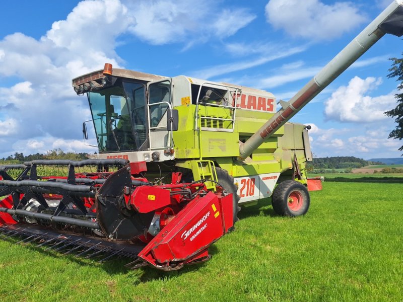 Mähdrescher des Typs CLAAS Dominator 218 Mega, Gebrauchtmaschine in Vöhringen (Bild 1)