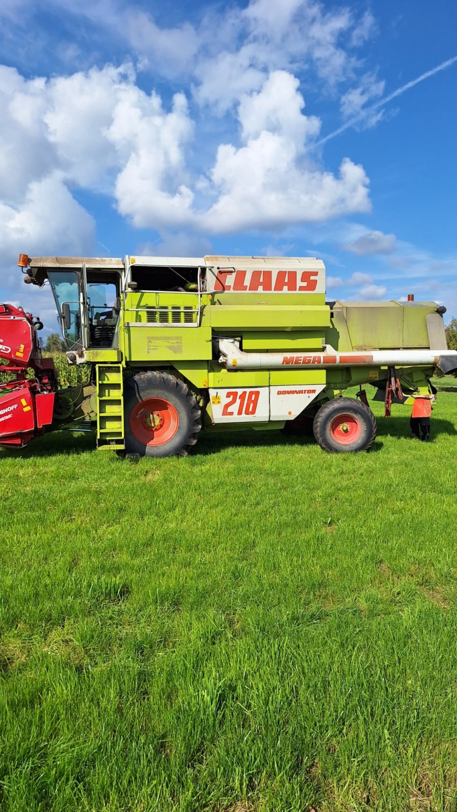 Mähdrescher tip CLAAS Dominator 218 Mega, Gebrauchtmaschine in Vöhringen (Poză 8)