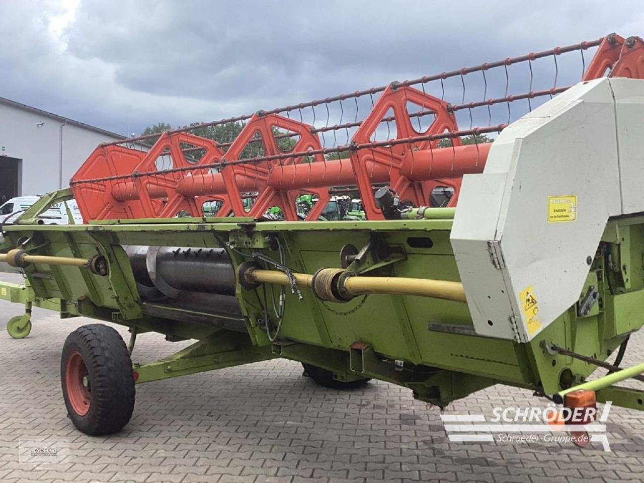 Mähdrescher del tipo CLAAS DOMINATOR 360 MEGA + C 600 SCHNEIDWERK, Gebrauchtmaschine In Lastrup (Immagine 16)