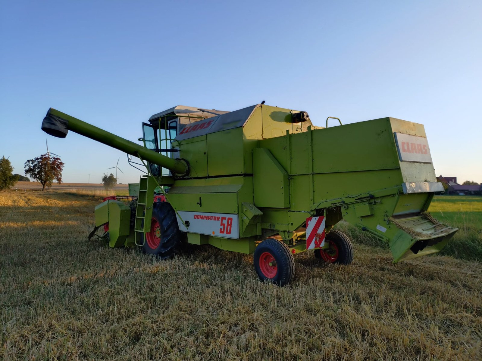 Mähdrescher типа CLAAS Dominator 58, Gebrauchtmaschine в Creglingen (Фотография 2)