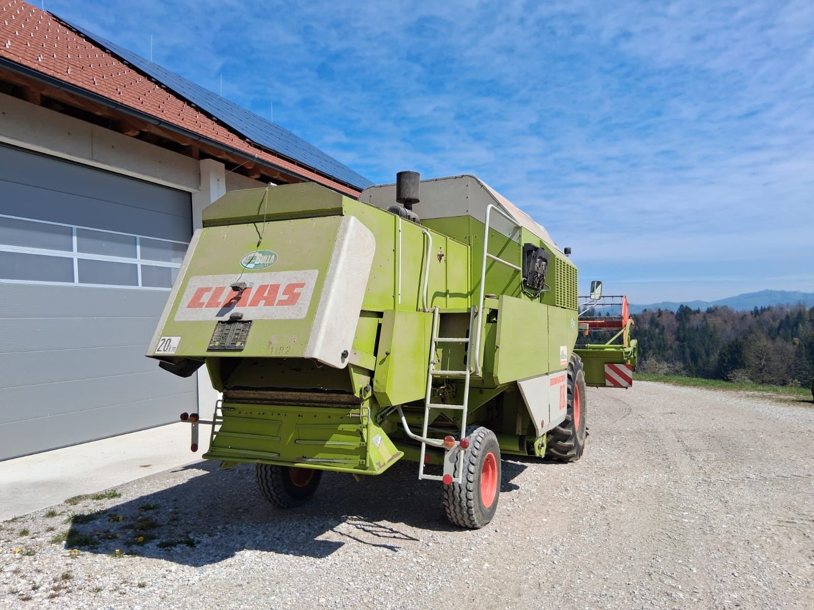 Mähdrescher del tipo CLAAS Dominator 88 S, Gebrauchtmaschine In Burgkirchen (Immagine 11)