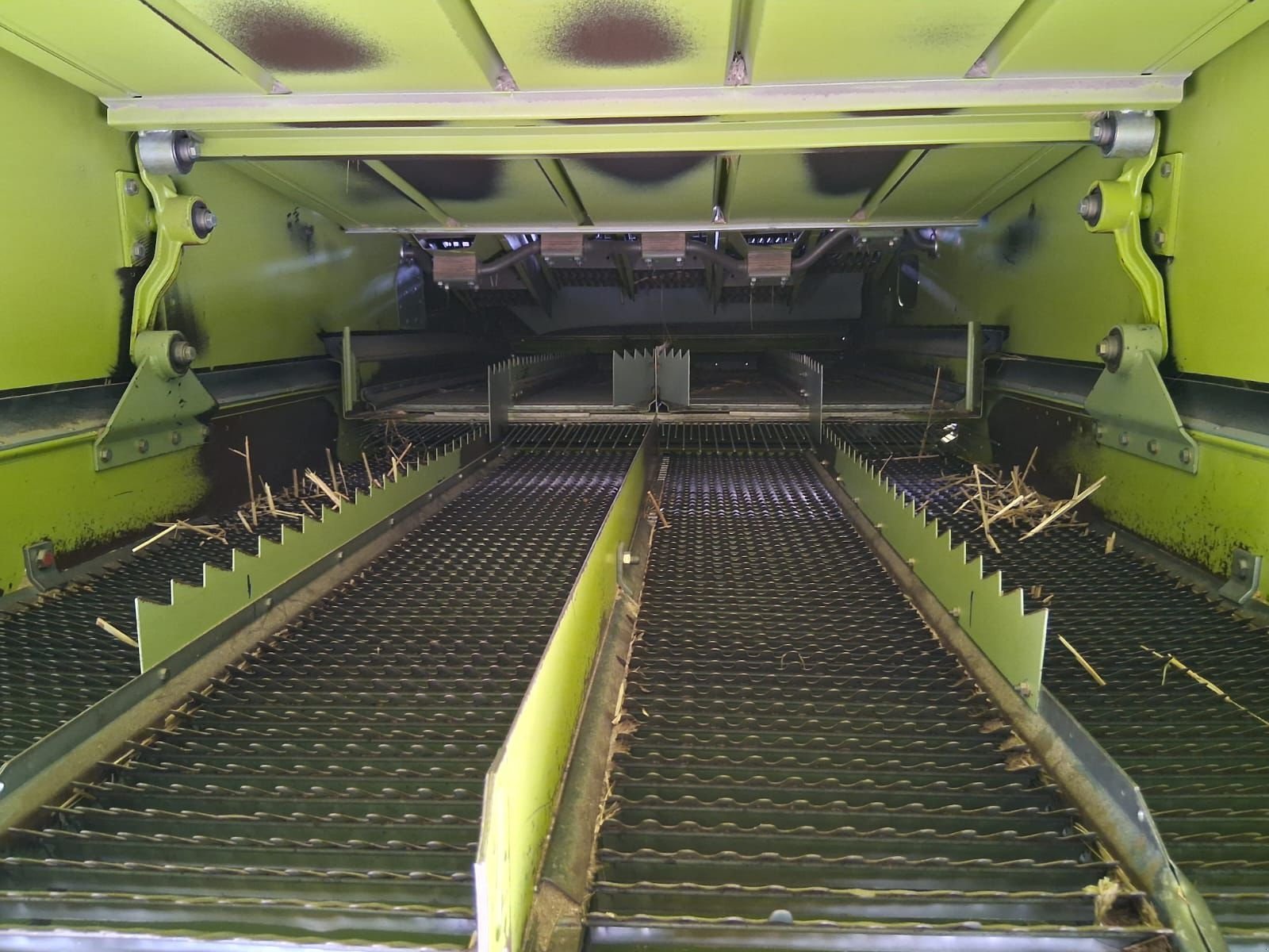 Mähdrescher del tipo CLAAS Dominator 88 S, Gebrauchtmaschine In Burgkirchen (Immagine 12)