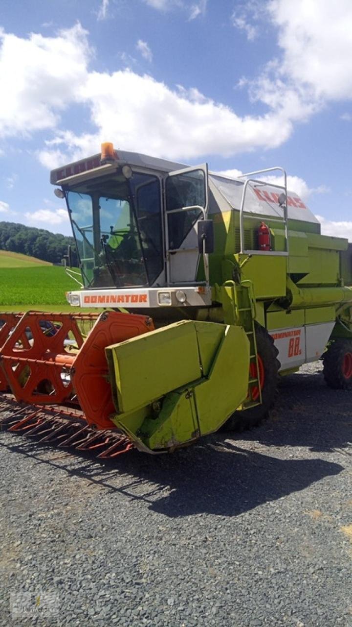 Mähdrescher of the type CLAAS Dominator 88 S, Gebrauchtmaschine in Neuhof - Dorfborn (Picture 2)