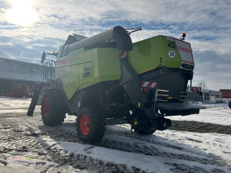 Mähdrescher des Typs CLAAS EVION 410 CLASSIC, Vorführmaschine in Mengkofen (Bild 4)