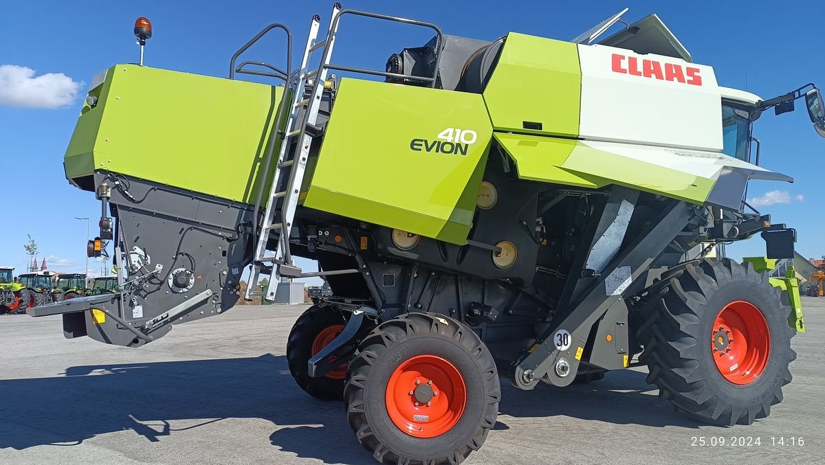 Mähdrescher of the type CLAAS Evion 410, Neumaschine in Grund (Picture 5)