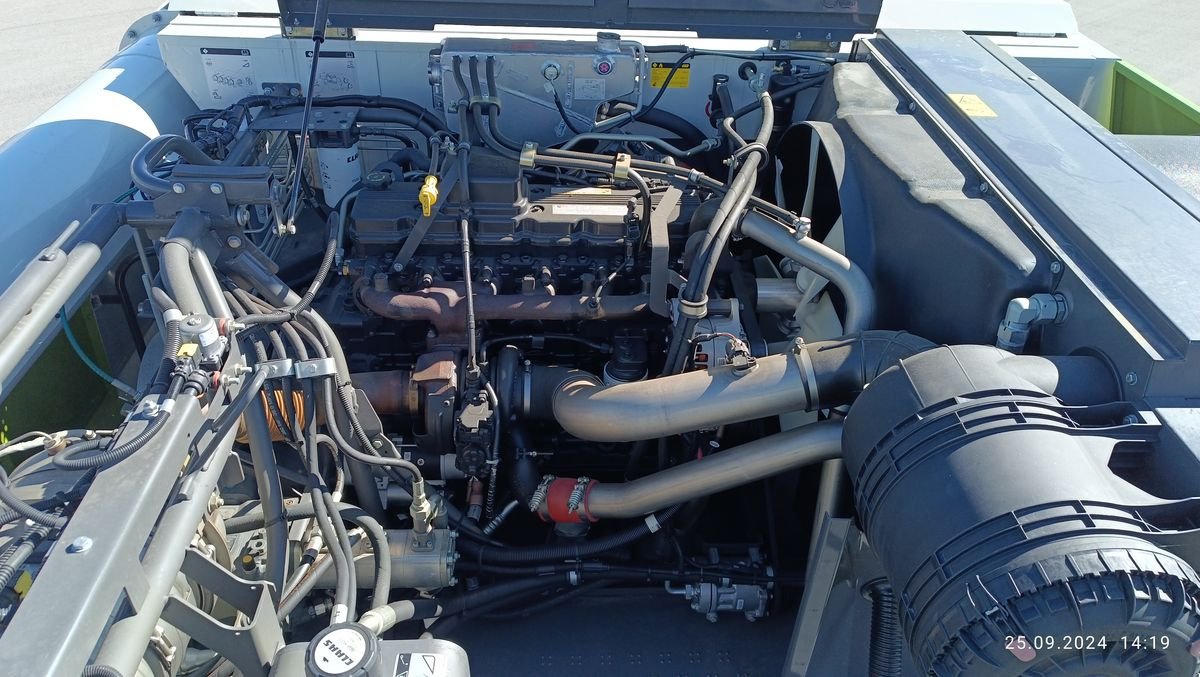 Mähdrescher of the type CLAAS Evion 410, Neumaschine in Grund (Picture 9)