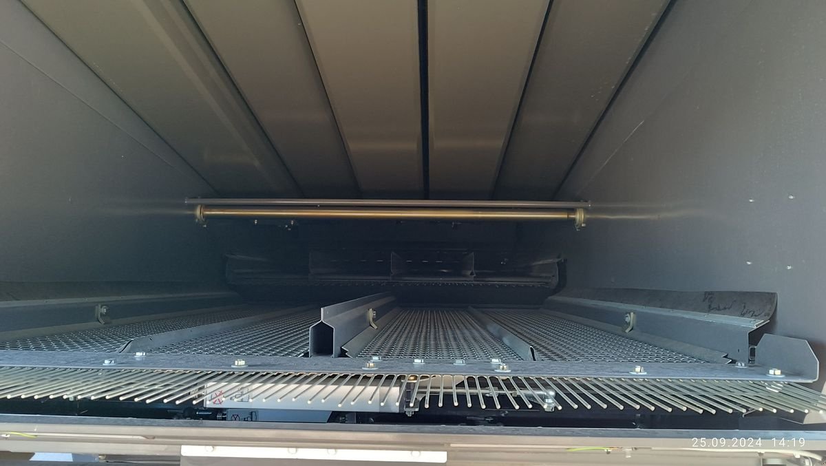 Mähdrescher of the type CLAAS Evion 410, Neumaschine in Grund (Picture 7)