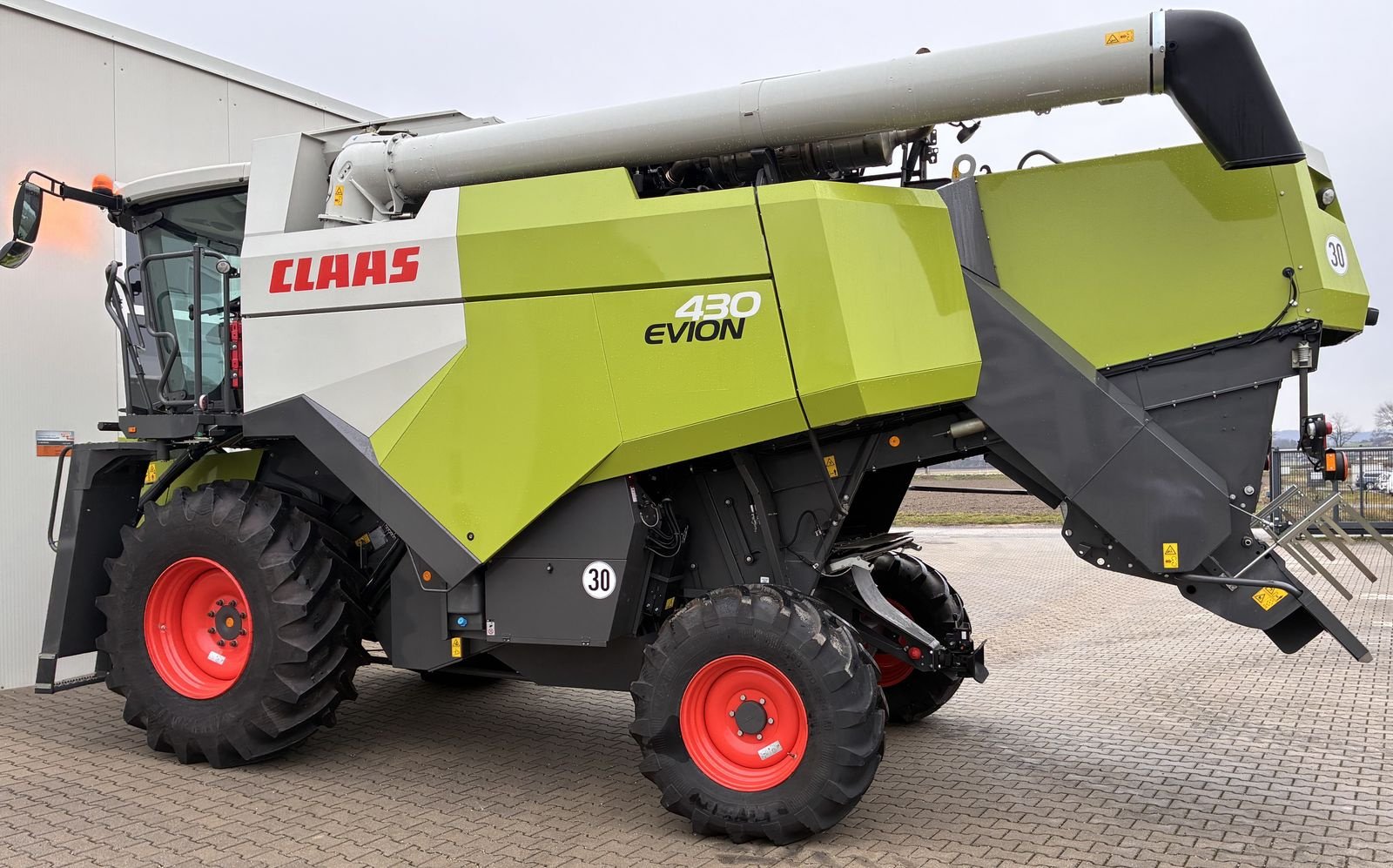 Mähdrescher Türe ait CLAAS EVION 430 CLASSIC, Gebrauchtmaschine içinde Spillern (resim 2)