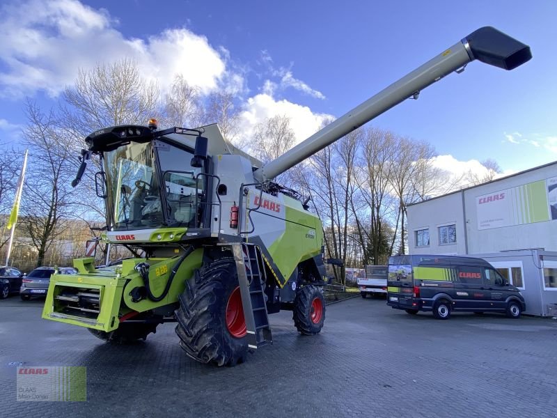 Mähdrescher des Typs CLAAS EVION 430 MIT VARIO 560, Gebrauchtmaschine in Vohburg (Bild 1)