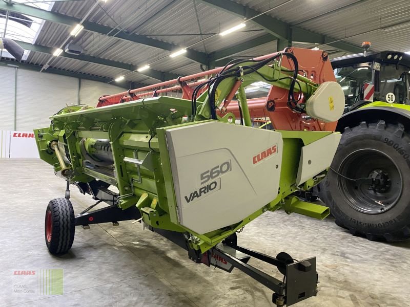 Mähdrescher del tipo CLAAS EVION 430, Gebrauchtmaschine In Vohburg (Immagine 19)