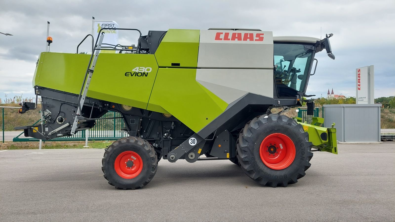 Mähdrescher des Typs CLAAS Evion 430, Neumaschine in Grund (Bild 5)