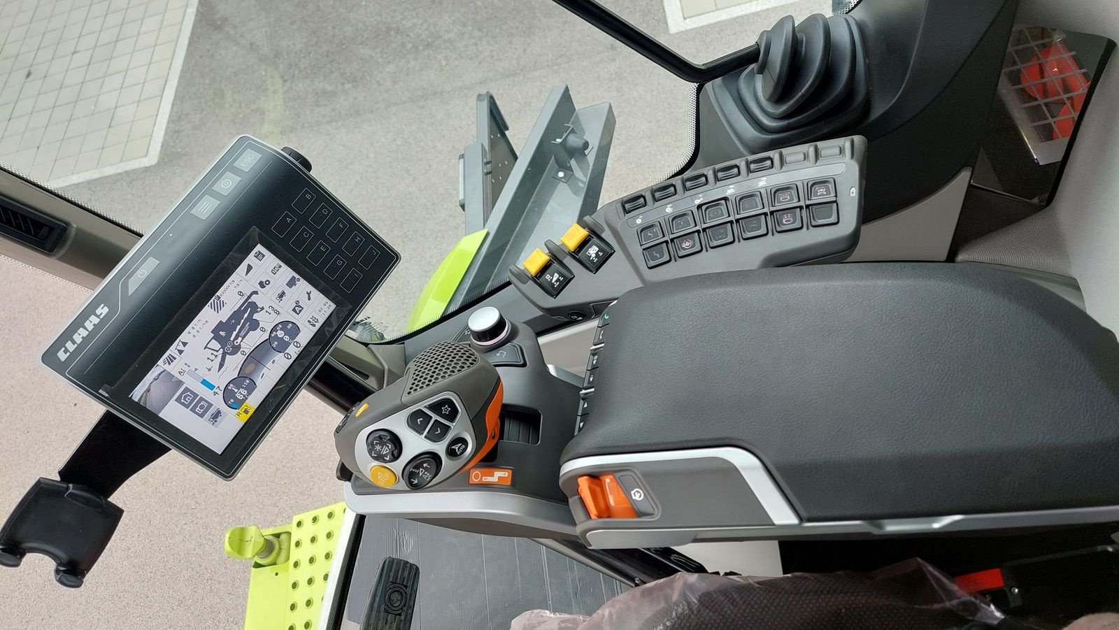 Mähdrescher des Typs CLAAS Evion 430, Neumaschine in Grund (Bild 2)