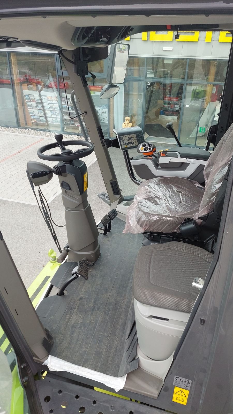 Mähdrescher des Typs CLAAS Evion 430, Neumaschine in Grund (Bild 9)