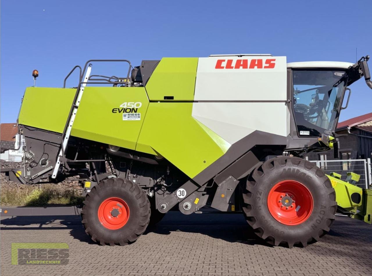 Mähdrescher от тип CLAAS EVION 450 Classic VARIO 560, Neumaschine в Homberg/Ohm - Maulbach (Снимка 1)