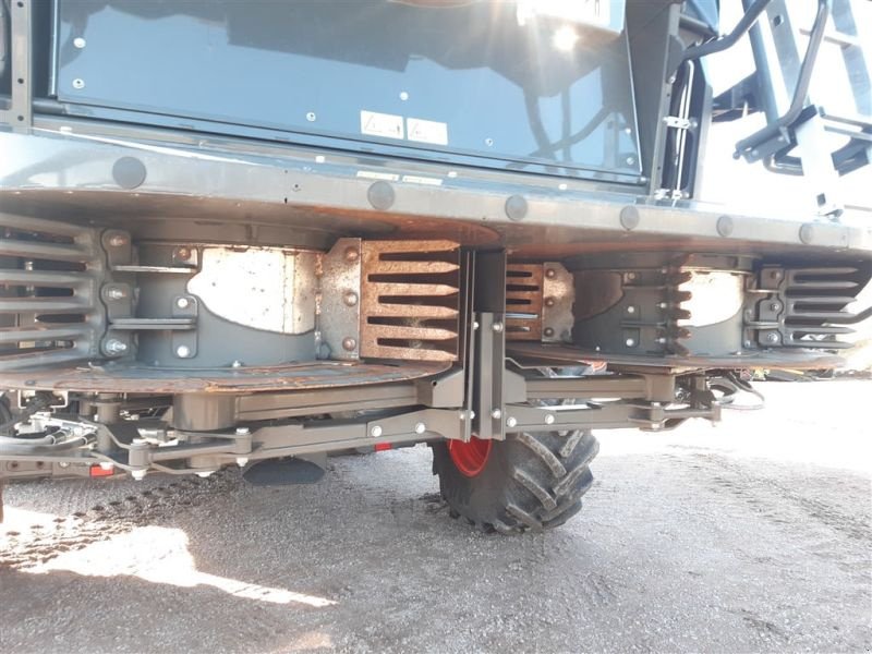 Mähdrescher typu CLAAS GEBR MÄHDRESCHER LEXION 8700TT, Gebrauchtmaschine v Lommatzsch (Obrázek 22)