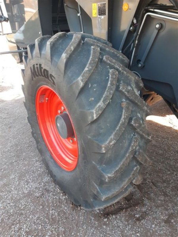 Mähdrescher typu CLAAS GEBR MÄHDRESCHER LEXION 8700TT, Gebrauchtmaschine v Lommatzsch (Obrázek 26)