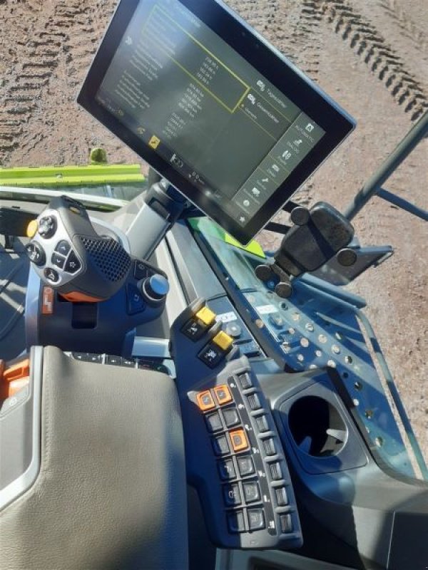 Mähdrescher typu CLAAS GEBR MÄHDRESCHER LEXION 8700TT, Gebrauchtmaschine v Lommatzsch (Obrázek 11)