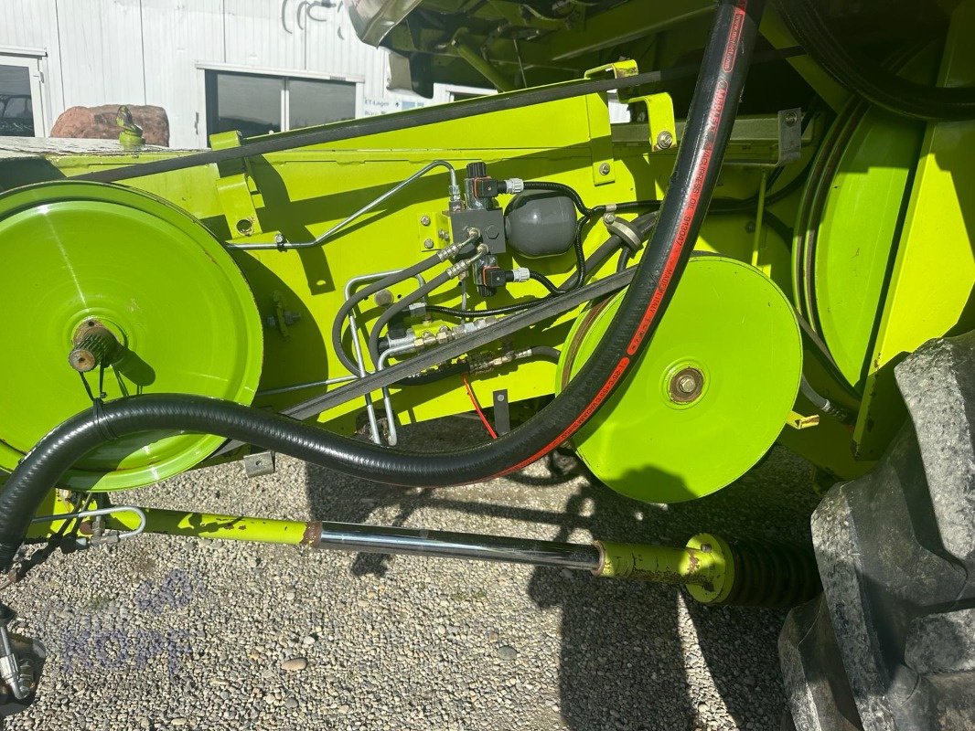 Mähdrescher des Typs CLAAS Lexion 420 Mercedesmotor Brandschaden hinten, Gebrauchtmaschine in Schutterzell (Bild 4)
