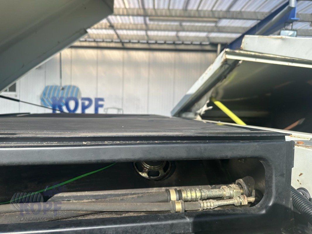 Mähdrescher типа CLAAS Lexion 420 Mercedesmotor Brandschaden hinten, Gebrauchtmaschine в Schutterzell (Фотография 8)