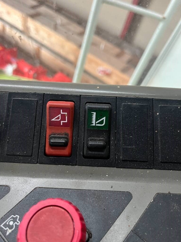 Mähdrescher of the type CLAAS LEXION 420, Gebrauchtmaschine in Ringe (Picture 17)