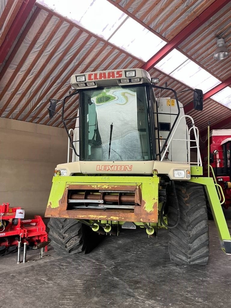 Mähdrescher del tipo CLAAS LEXION 420, Gebrauchtmaschine In Ringe (Immagine 1)